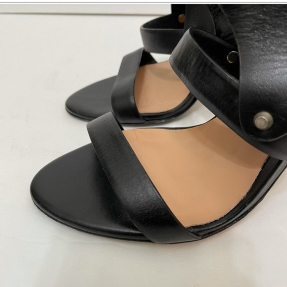 L.A.M.B. Gareth Leather Sandals - Picture 4 of 5